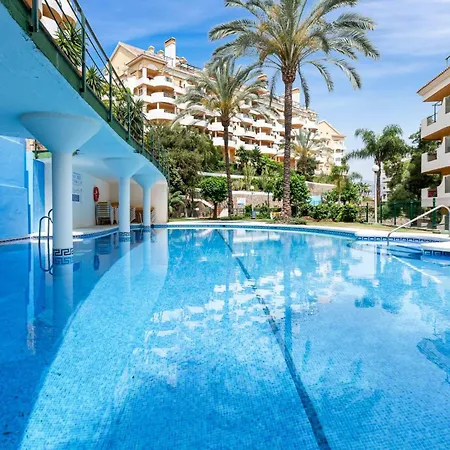 Modern Sea View Near Puerto Banus Apartman